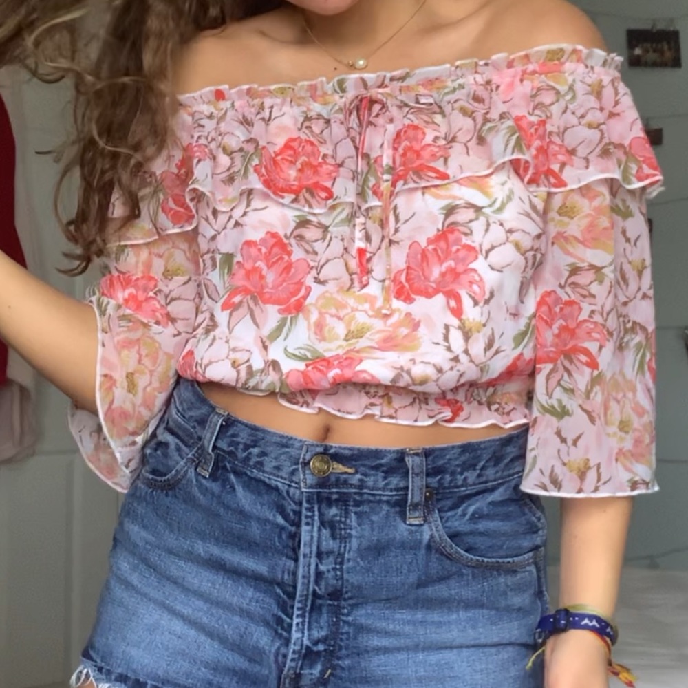 WAYF FLORAL PINK TOP